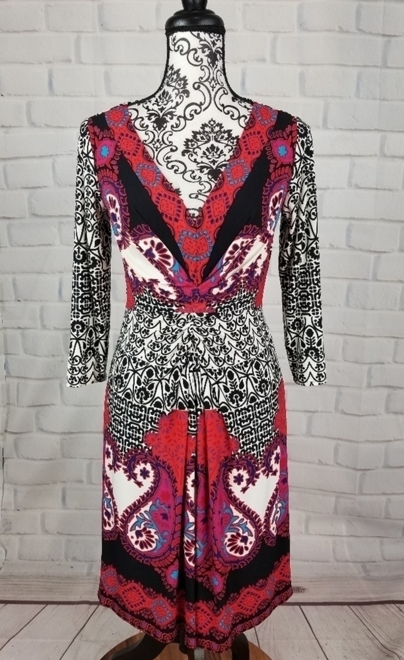 Muse sz 6 geo print stretch knit lone sleeve dress